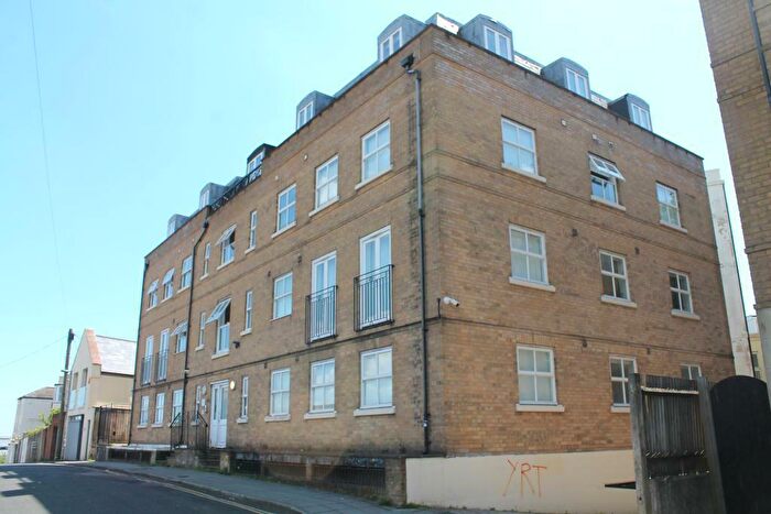 Flat To Rent In St Annes Court, Howard Place, Brighton, BN1