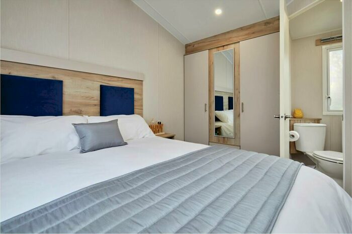 2 Bedroom Caravan For Sale In Hornsea, East Riding Of Yorkshire, HU18