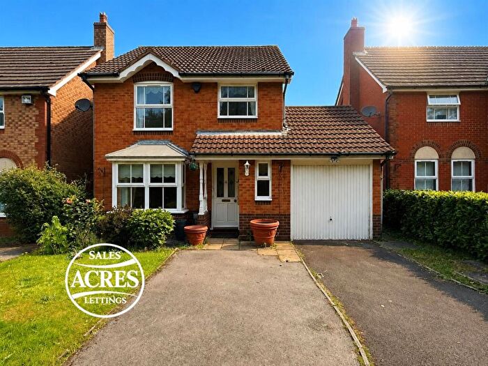 3 Bedroom Detached House For Sale In Blaydon Avenue, Four Oaks, Sutton Coldfield, B75