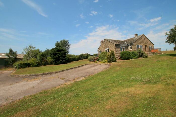 4 Bedroom Bungalow To Rent In Newall Carr Road, Otley, Leeds, LS21