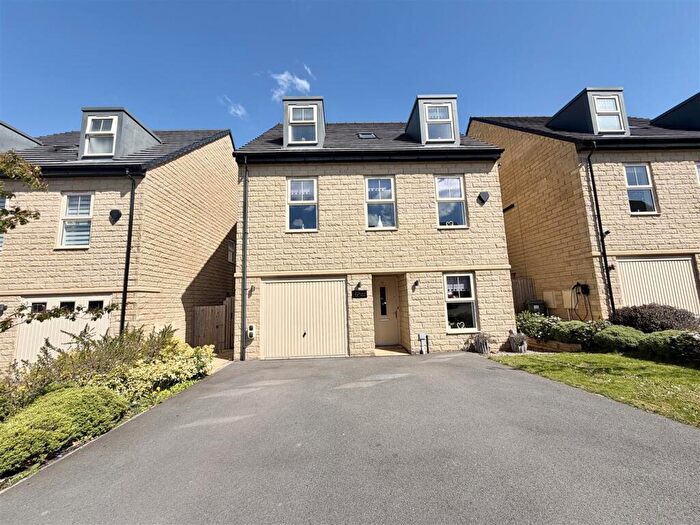 5 Bedroom Detached House For Sale In Waddle Road, Micklefield, Leeds, LS25