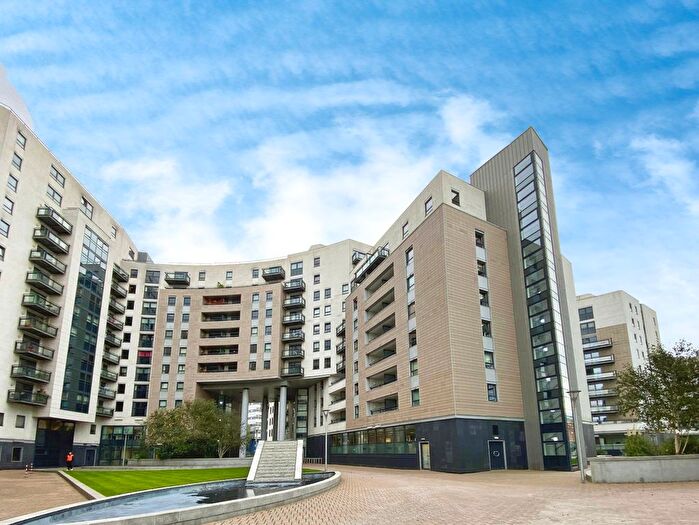 2 Bedroom Flat To Rent In Gateway East, Marsh Lane, Leeds, LS9