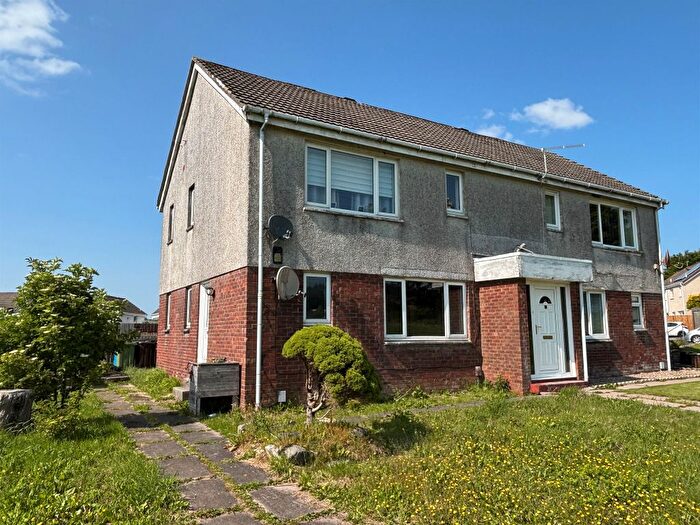 2 Bedroom Flat For Sale In Glen Lyon Road, Neilston, Glasgow, G78
