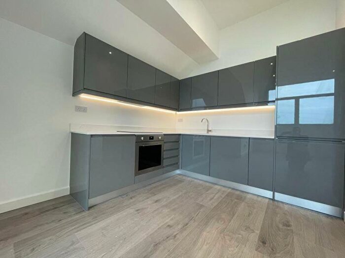 2 Bedroom Apartment To Rent In Guildford, GU1