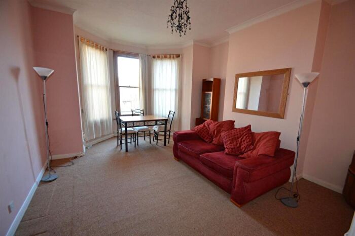 1 Bedroom Flat To Rent In Willoughby Road, Ipswich, IP2