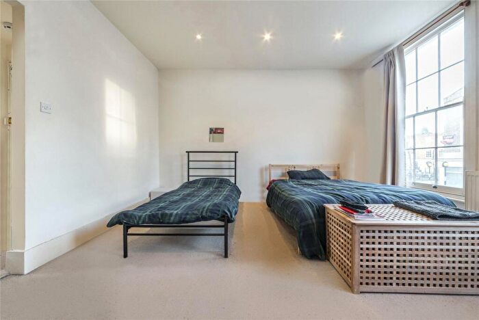 Flat To Rent In Royal College Street, Camden, NW1