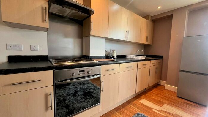 Studio To Rent In Churchgate Plaza, B1