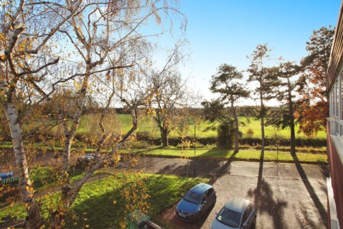 2 Bedroom Flat For Sale In Cleaver Gardens, Nuneaton, CV10