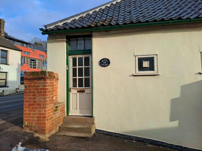 2 Bedroom Cottage To Rent In Thorpe St Andrew, NR7