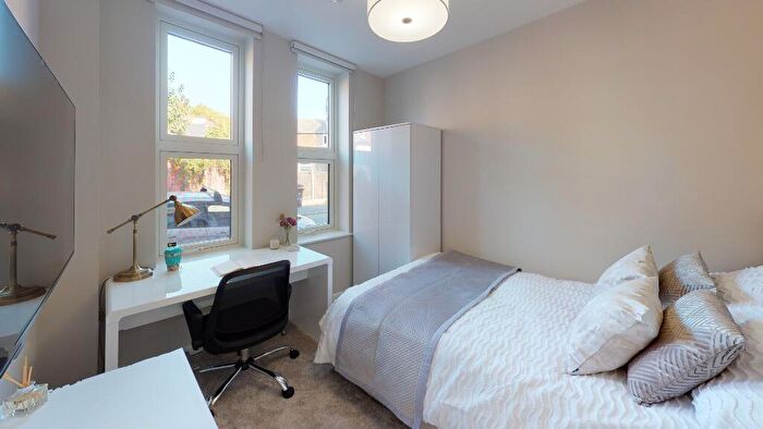 5 Bedroom Terraced House To Rent In Albert Road ( Bed), Lenton, Nottingham, NG7
