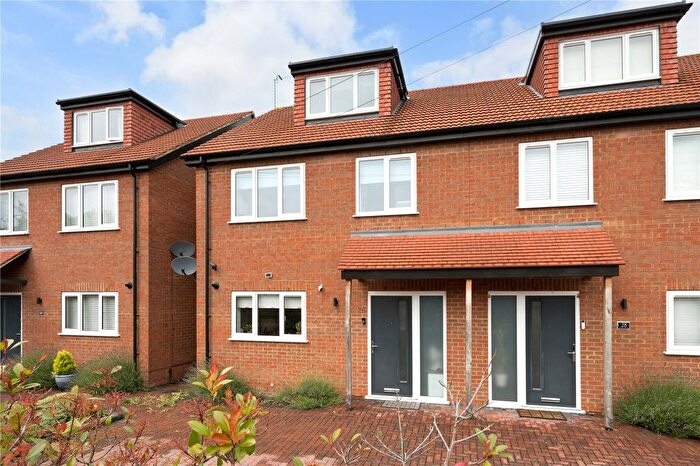 4 Bedroom Semi Detached House For Sale In Esher Road, Hersham, Walton-On-Thames, Surrey, KT12