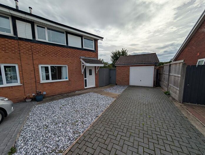3 Bedroom Semi-Detached House To Rent In The Rowans, Poulton-Le-Fylde, Lancashire, FY6