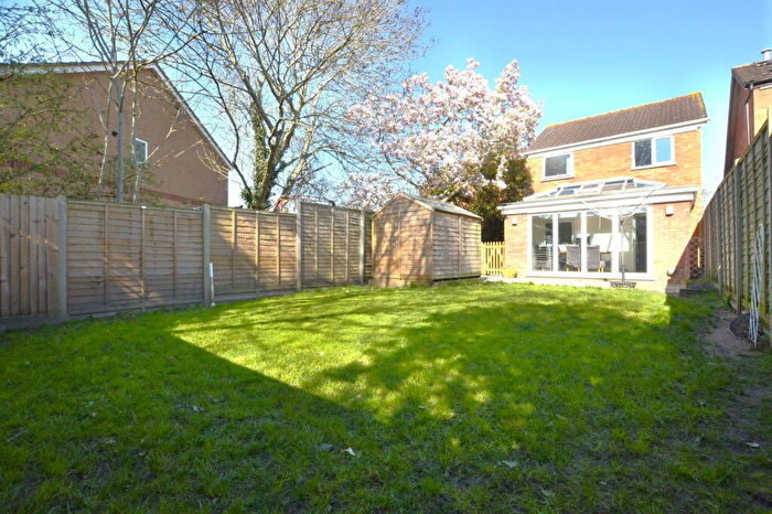 3 Bedroom Detached House For Sale In Lower Meadow, Quedgeley, Gloucester, GL2
