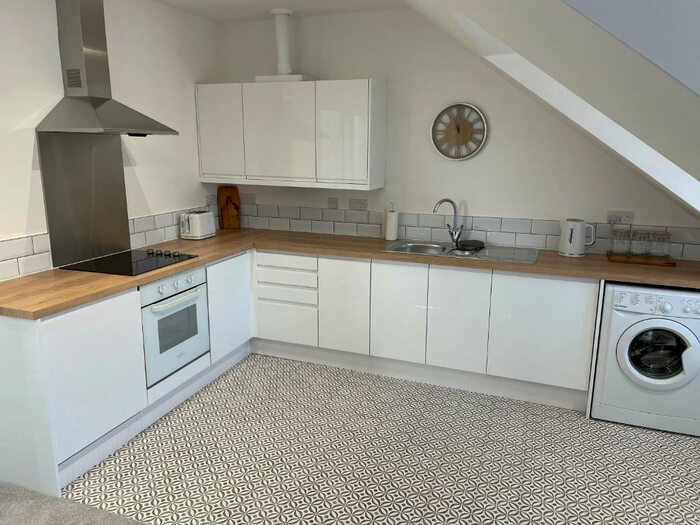 1 Bedroom Apartment To Rent In Story Street, Hull, Yorkshire, HU1