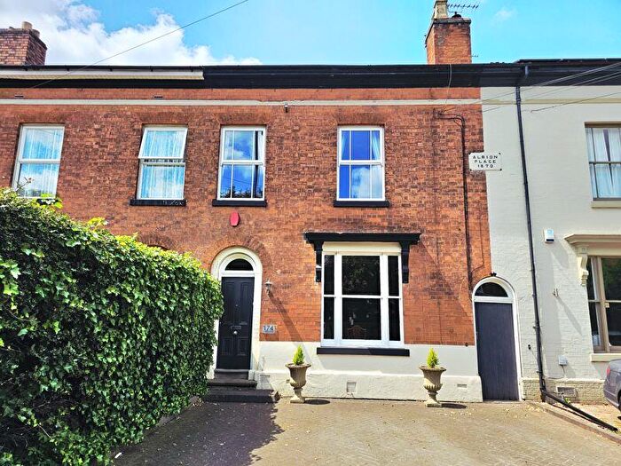 4 Bedroom Terraced House For Sale In Birmingham Road, Sutton Coldfield, Birmingham, B72