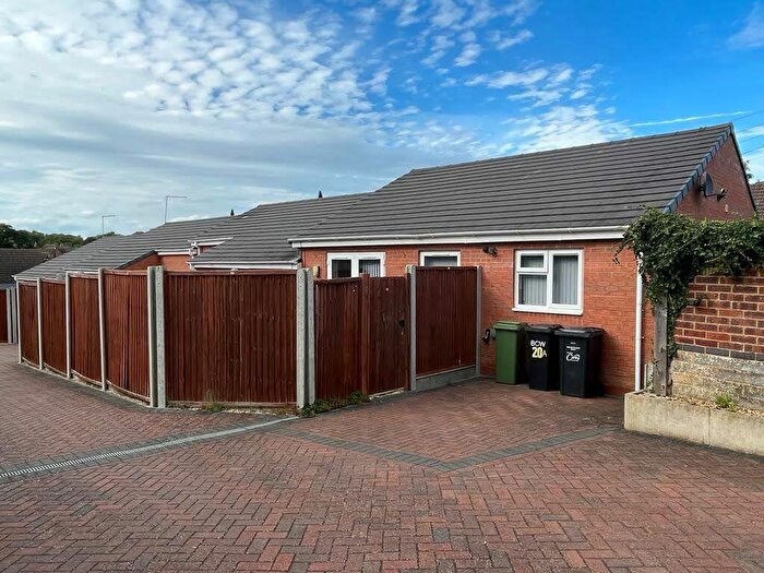 2 Bedroom Bungalow To Rent In Ivy Lane, Finedon, NN9