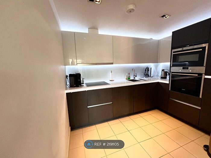 2 Bedroom Flat To Rent In Kew Bridge Road, Brentford, TW8