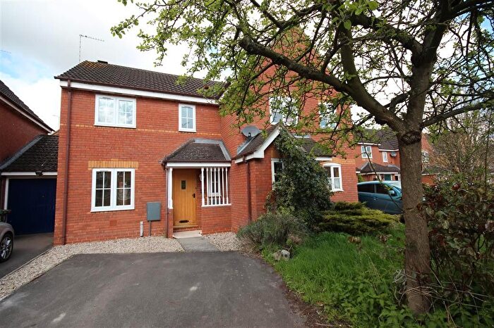 2 Bedroom Semi-Detached House To Rent In Ottery Way, Didcot, Oxfordshire, OX11