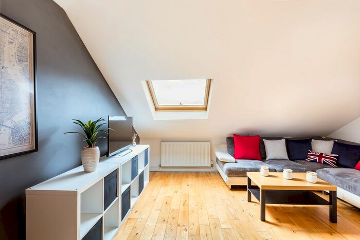 1 Bedroom Flat To Rent In Hubert Grove, London, SW9