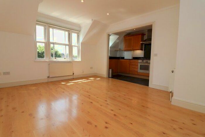 1 Bedroom Flat To Rent In Broomfield Road, Chelmsford, CM1