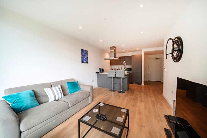 1 Bedroom Flat For Sale In Cerulean House, Greenford, Ealing, UB6