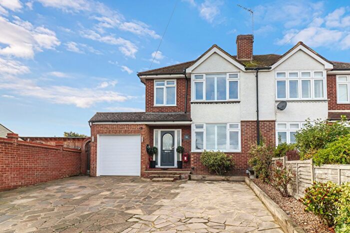 3 Bedroom Semi Detached House For Sale In Tibbs Hill Road, Abbots Langley, WD5