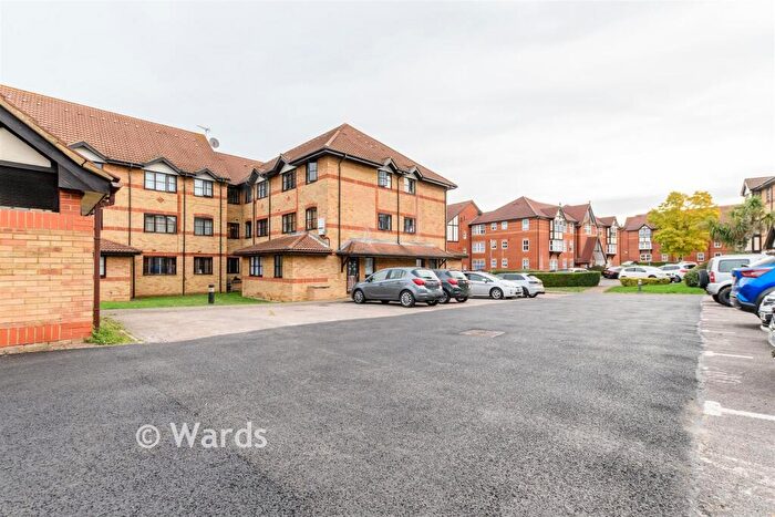 2 Bedroom Flat For Sale In Hardwick Crescent, Dartford, Kent, DA2
