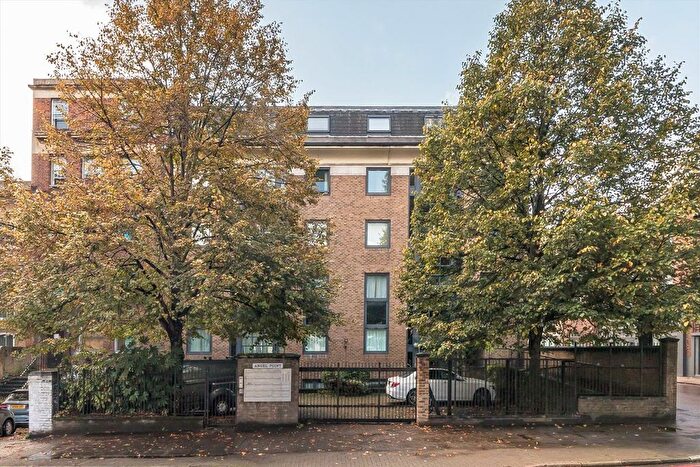 2 Bedroom Flat To Rent In City Road, Angel, EC1V
