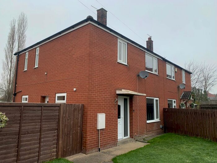 3 Bedroom Semi-Detached House To Rent In Old Hall Road, Tingley, Wakefield, WF3