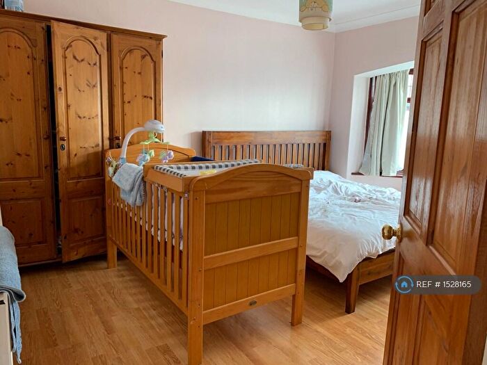 3 Bedroom Terraced House To Rent In Malvern Drive, Ilford, IG3