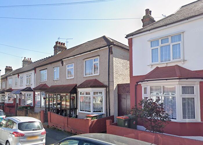 4 Bedroom Terraced House To Rent In Holland Road, London, E6