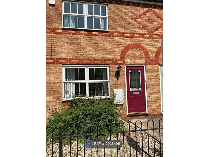 2 Bedroom Terraced House To Rent In Kingfisher Way, Cambridge, CB24