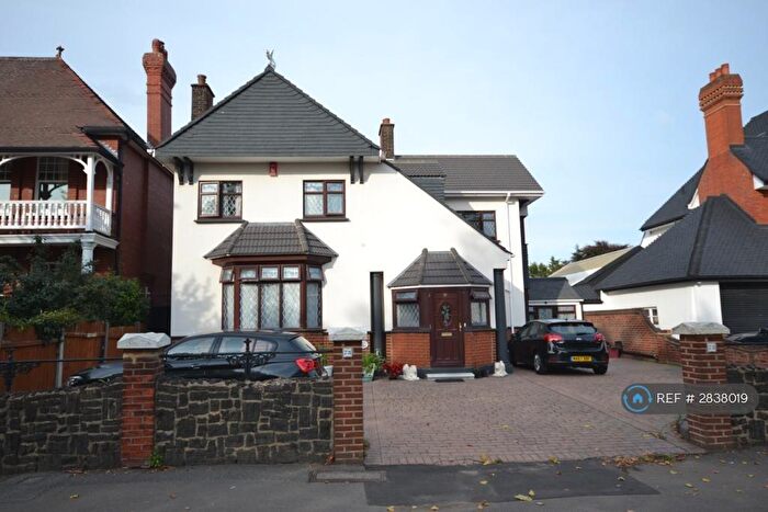 4 Bedroom Detached House To Rent In Aldersbrook Road, London, E12