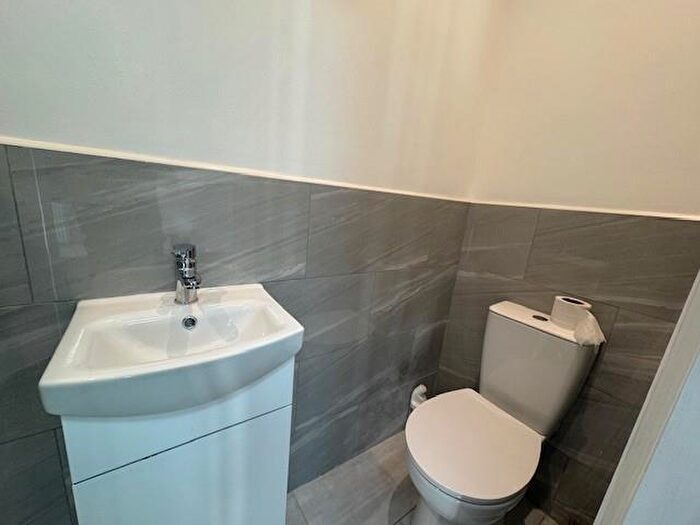 4 Bedroom Terraced House To Rent In Westwood Road, Ilford, IG3
