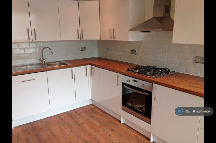 4 Bedroom Maisonette To Rent In Angelina House, London, SE15