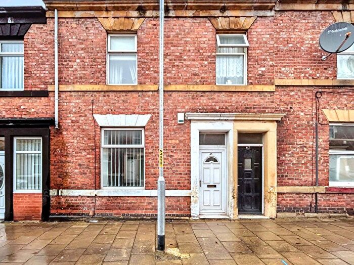 2 Bedroom Flat For Sale In Claremont South Avenue, Gateshead, NE8