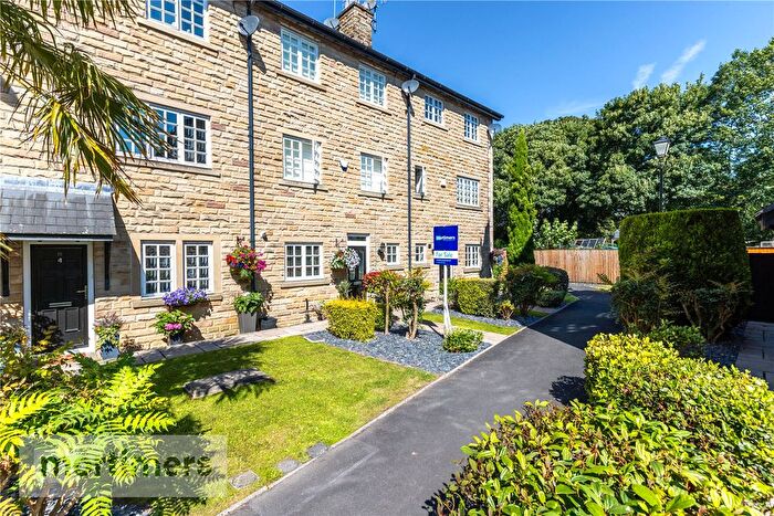 4 Bedroom Town House For Sale In Corn Mill Mews, Whalley, BB7