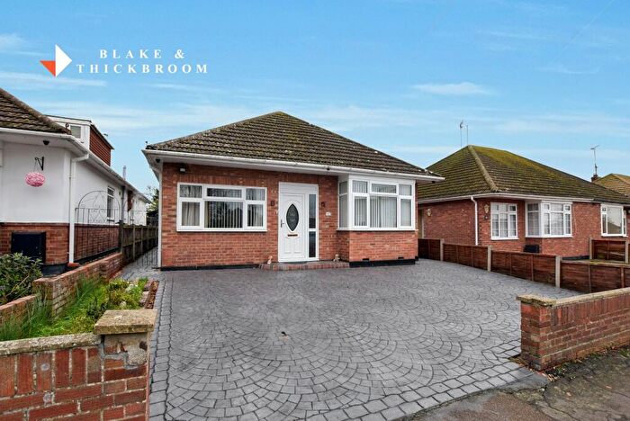 3 Bedroom Detached Bungalow For Sale In Park Square West, Clacton-on-Sea, CO15