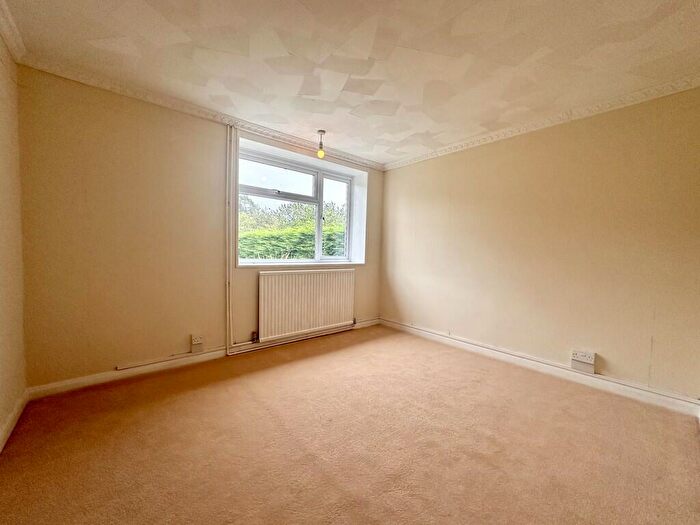4 Bedroom Detached Bungalow For Sale In Stepshort, Belton, NR31