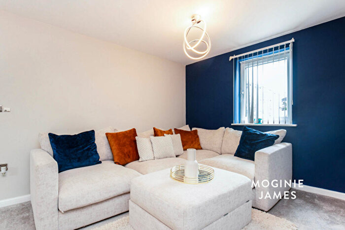 2 Bedroom Flat To Rent In Burford Gardens, Cardiff, CF11