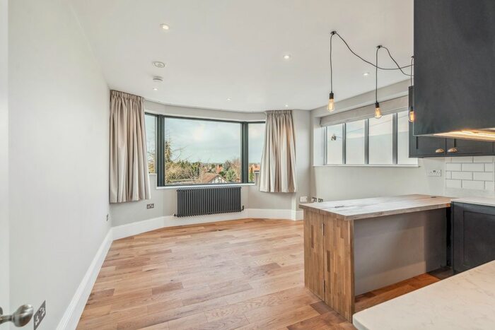 1 Bedroom Flat To Rent In Gidar House, The Crossway, Uxbridge, UB10