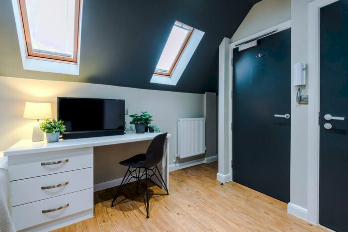 Studio To Rent In Flat, Upper New Walk, Leicester, LE1