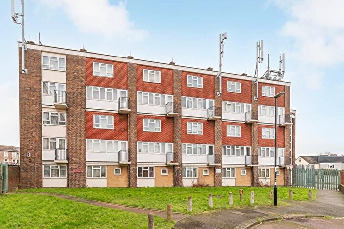 Studio For Sale In Wisbeach Road, Croydon, CR0