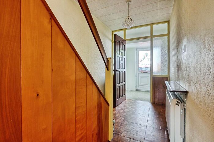 3 Bedroom Semi-Detached House For Sale In Hazelhurst Road, Castle Bromwich, Birmingham, B36
