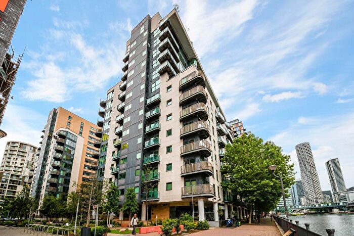 1 Bedroom Apartment To Rent In Millharbour, South Quays, Millharbour, Cross Harbour, Canary Wharf, London, E14