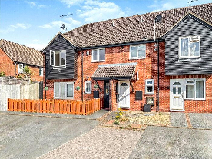 2 Bedroom Maisonette To Rent In Boscawen Way, Thatcham, Berkshire, RG19