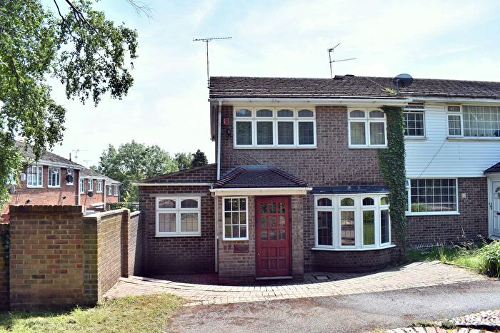 3 Bedroom End Of Terrace House To Rent In Broadway, Kent, ME8