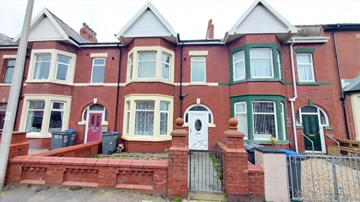 3 Bedroom Flat To Rent In Holmefield Road, Blackpool, FY2
