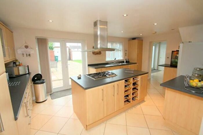 5 Bedroom Semi-Detached House To Rent In Everest Road, Stanwell, Staines, TW19