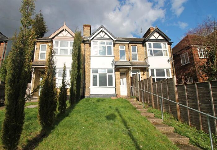 6 Bedroom Semi Detached House To Rent In London Road, High Wycombe, HP11